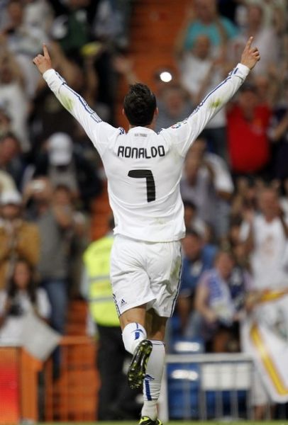 与锋线之间 与锋线之间