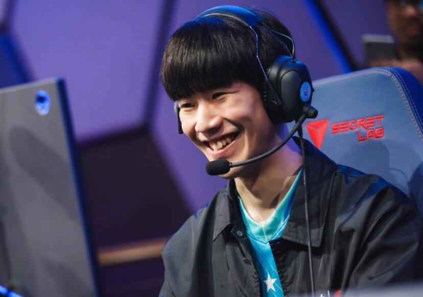 竞技舞台的 竞技舞台的