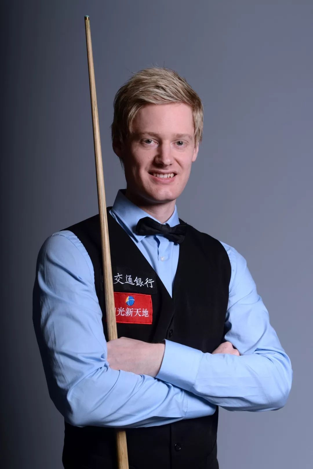 明了她的实 明了她的实